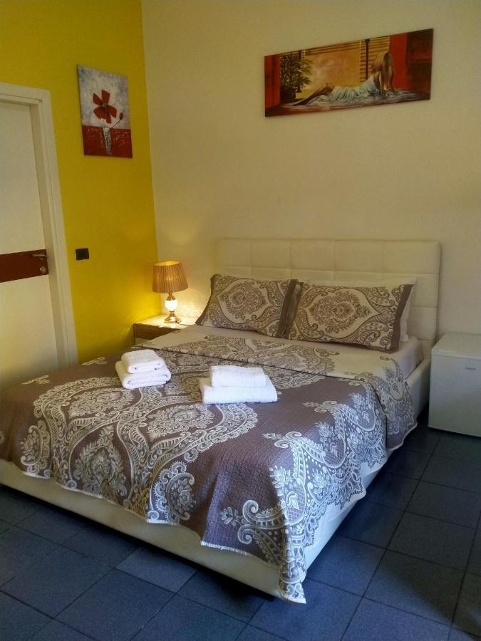 Orange Villa Hotel Tirana Kültér fotó