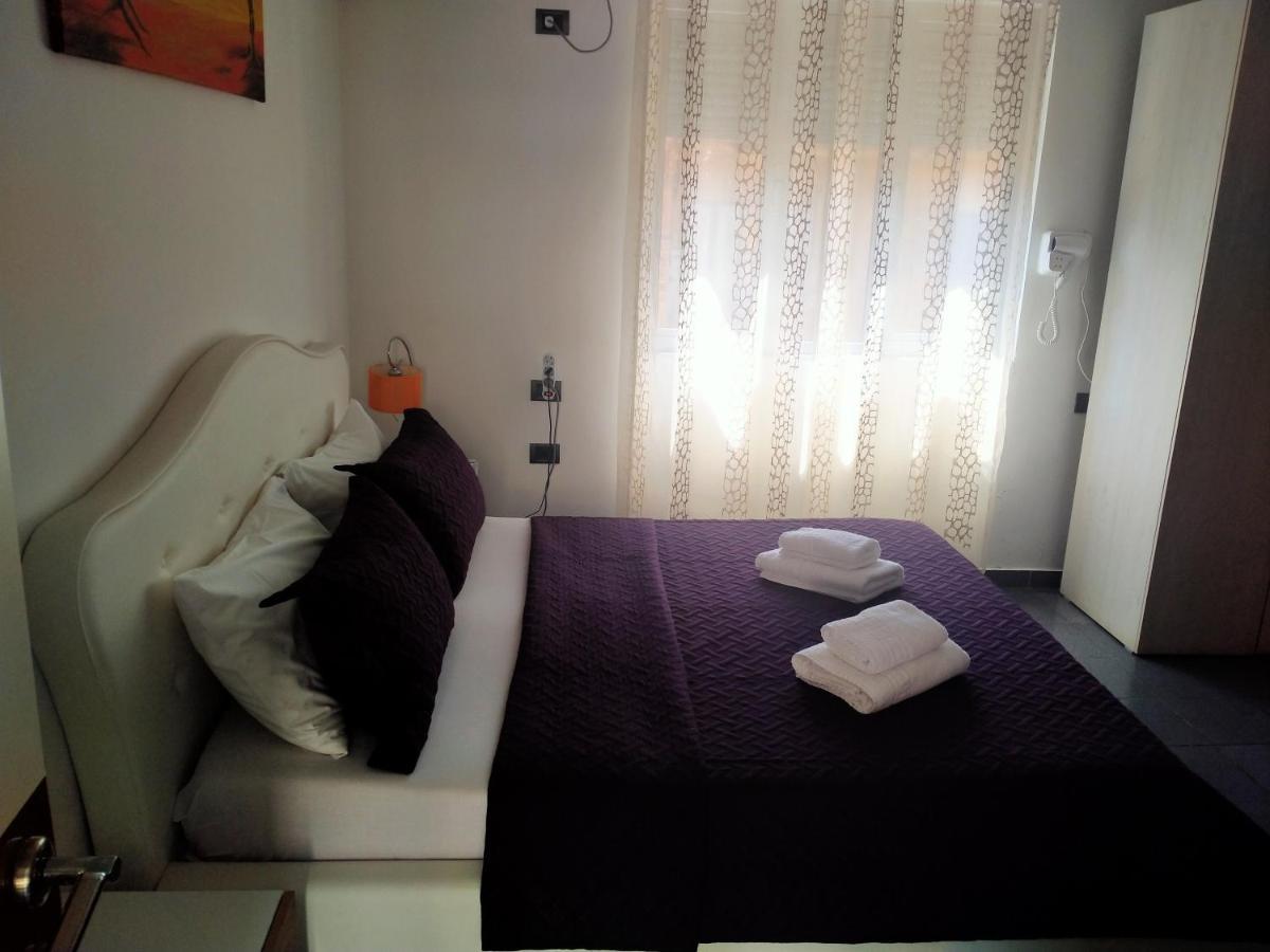Orange Villa Hotel Tirana Kültér fotó