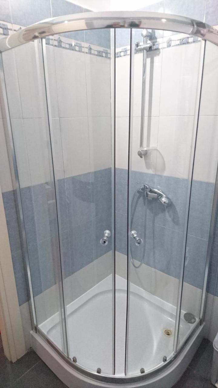 Orange Villa Hotel Tirana Kültér fotó